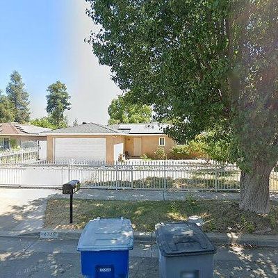 4776 N Holt Ave, Fresno, CA 93705