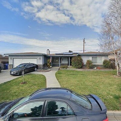 490 Myrtlewood Dr, Calimesa, CA 92320