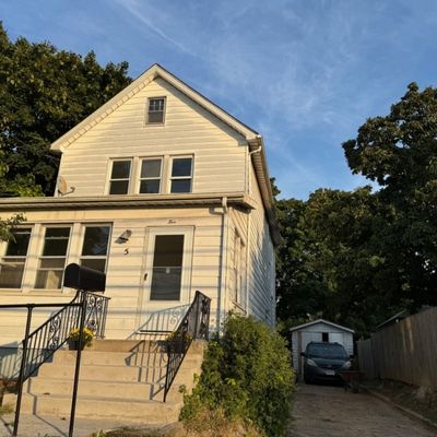 5 Franklin Blvd, Somerset, NJ 08873