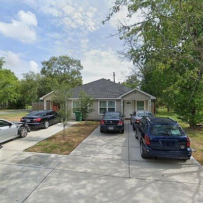 5121 Doolittle Blvd, Houston, TX 77033