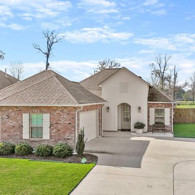 43333 Pond View Dr, Prairieville, LA 70769