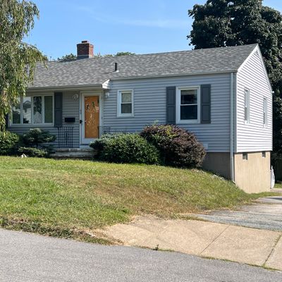 44 Longview St, New London, CT 06320