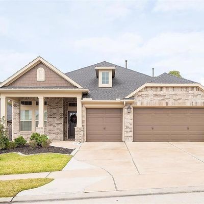 451 Stonebrook Ln, Conroe, TX 77304