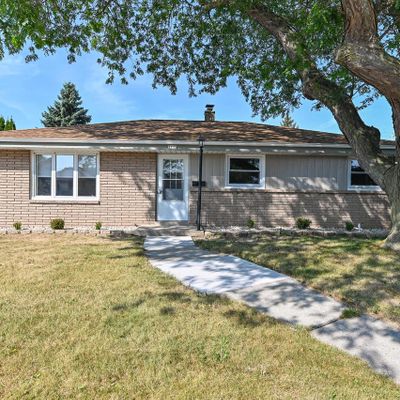 5735 S Illinois Ave, Cudahy, WI 53110