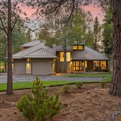 57617 Aspen Ln, Bend, OR 97707