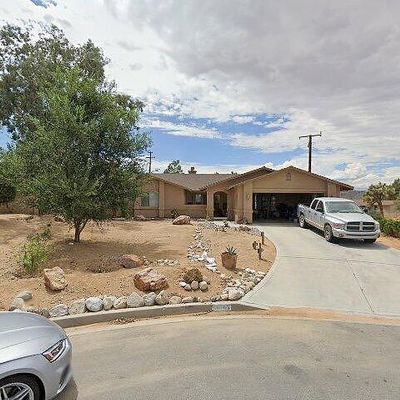 58763 La Mirada Trl, Yucca Valley, CA 92284