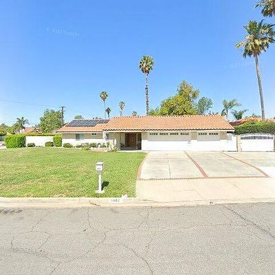 5892 Date Ave, Rialto, CA 92377