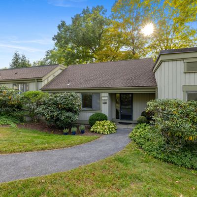 597 Heritage Vlg #B, Southbury, CT 06488