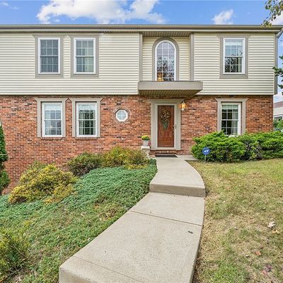 597 Kimble Dr, Glenshaw, PA 15116