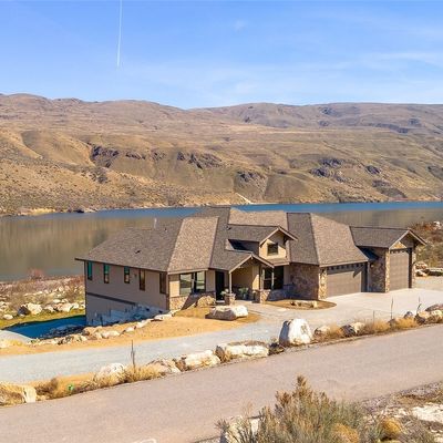 6 Boulder Gulch Loop, Pateros, WA 98846