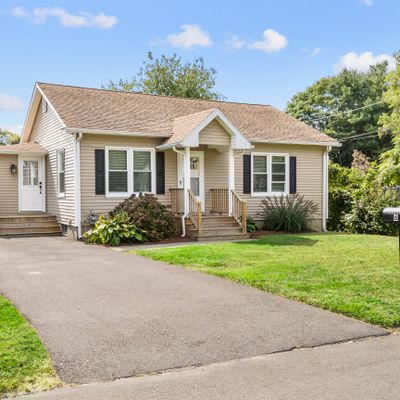 6 Evelyn Rd, Derby, CT 06418