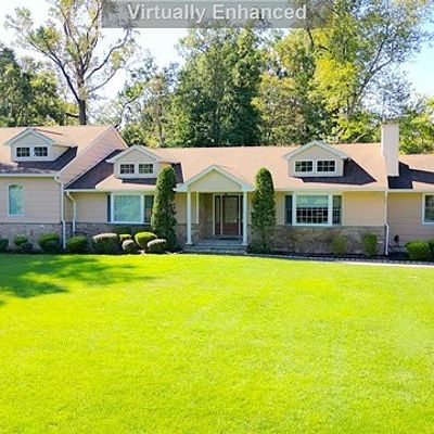 6 Saddle Horn Dr, Upper Saddle River, NJ 07458