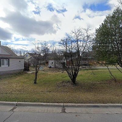 604 Corey St, Coleraine, MN 55722