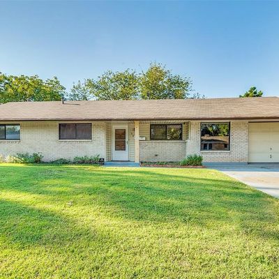 607 Pauline St, Euless, TX 76040