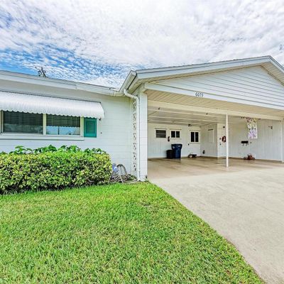 6079 Coral Way, Bradenton, FL 34207