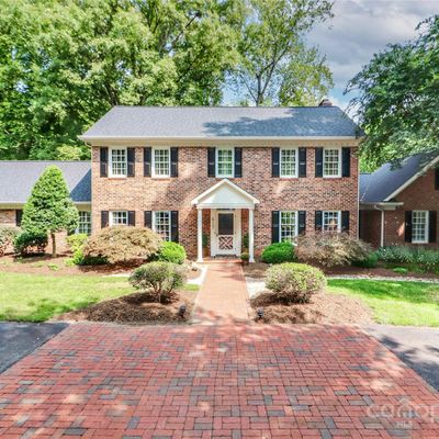 617 Saint Andrews Rd, Statesville, NC 28625