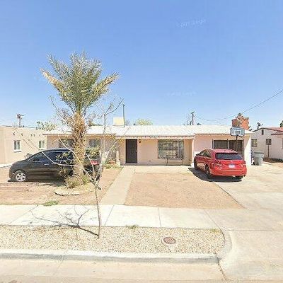 5330 Delta Dr, El Paso, TX 79905