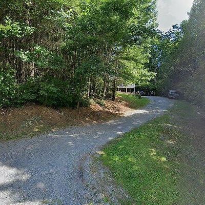 544 M L Thompson Dr, Rocky Gap, VA 24366