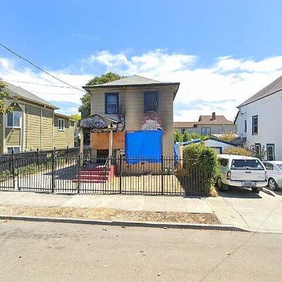 5580 Fremont St, Oakland, CA 94608