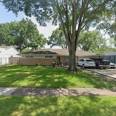 5623 Cerritos Dr, Houston, TX 77035