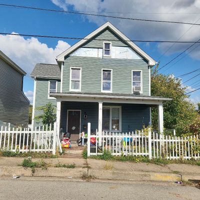 701 Saint Clair Ave, Jeannette, PA 15644