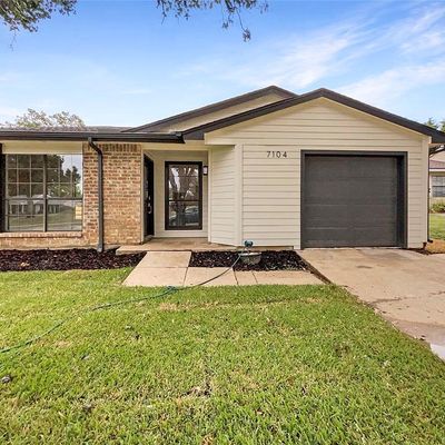 7104 Hanna Cir, The Colony, TX 75056