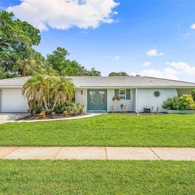 7219 Bounty Dr, Sarasota, FL 34231