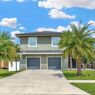 729 89 Th Ave N, Saint Petersburg, FL 33702