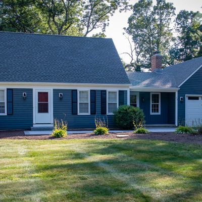 73 Buttles Rd, Granby, CT 06035