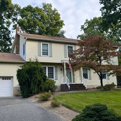 73 Yellow Brick Rd, Wayne, NJ 07470