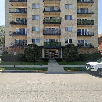 7314 Randolph St #4 E, Forest Park, IL 60130