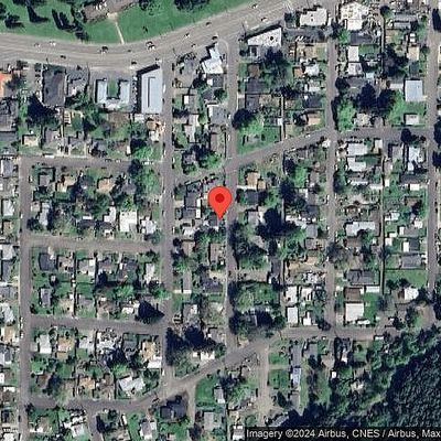 736 W Union St, Roseburg, OR 97471