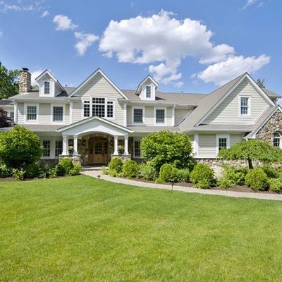 75 Ripplewood Dr, Upper Saddle River, NJ 07458