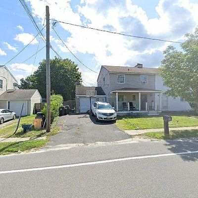 636 A Stewart Ave, Westhampton Beach, NY 11978