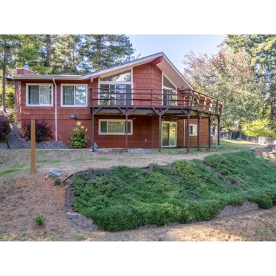 64331 Sun Valley Rd, North Bend, OR 97459