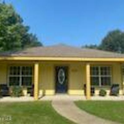 6449 Oak Rd, Pass Christian, MS 39571