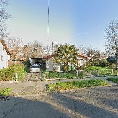 647 E 1 St St, Stockton, CA 95206