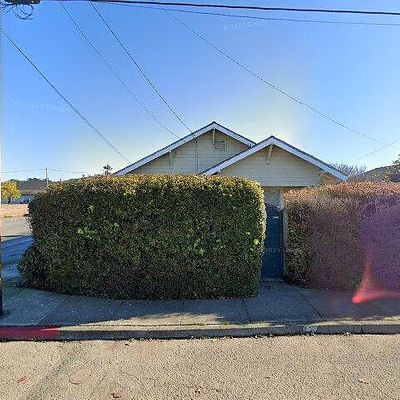 660 West St, Fort Bragg, CA 95437