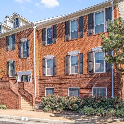 676 Gateway Dr Se #809, Leesburg, VA 20175