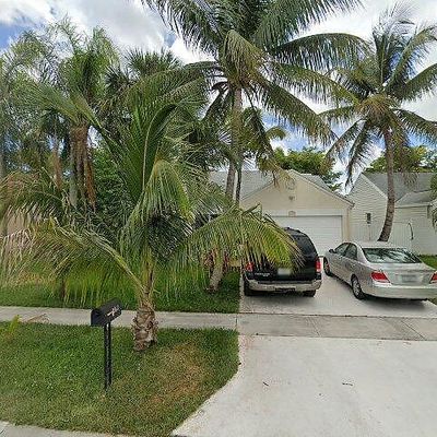 8363 Dynasty Dr, Boca Raton, FL 33433