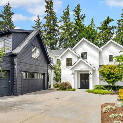 8448 Se 37 Th St, Mercer Island, WA 98040