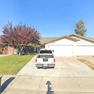 8577 Elaine Dr, Sacramento, CA 95828