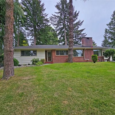 902 Duffy St, Centralia, WA 98531