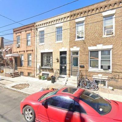 903 Tasker St, Philadelphia, PA 19148