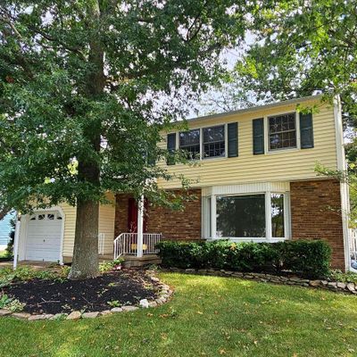 79 Altair Dr, Blackwood, NJ 08012