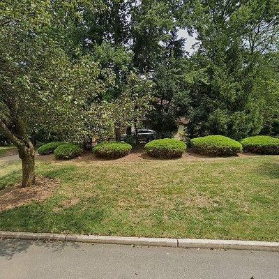 79 Greenwoods Rd, Old Tappan, NJ 07675