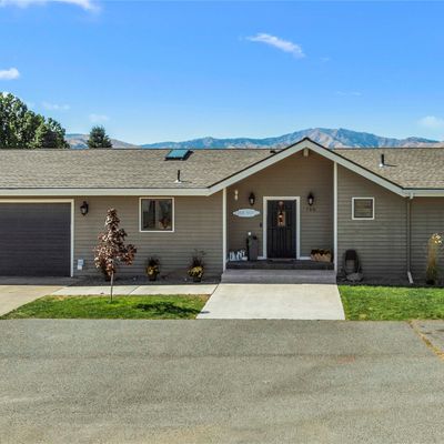 790 10 Th St Ne, East Wenatchee, WA 98802