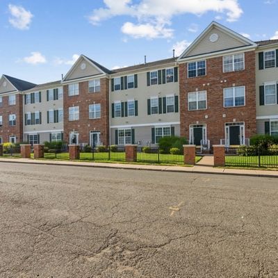 8 Tory Jack Ter, South Bound Brook, NJ 08880