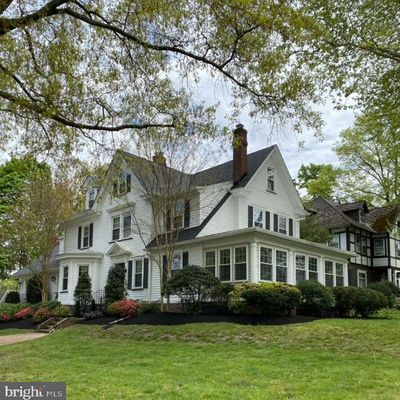 801 Thomas Ave, Riverton, NJ 08077