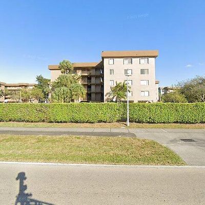 8020 Hampton Blvd #404, North Lauderdale, FL 33068